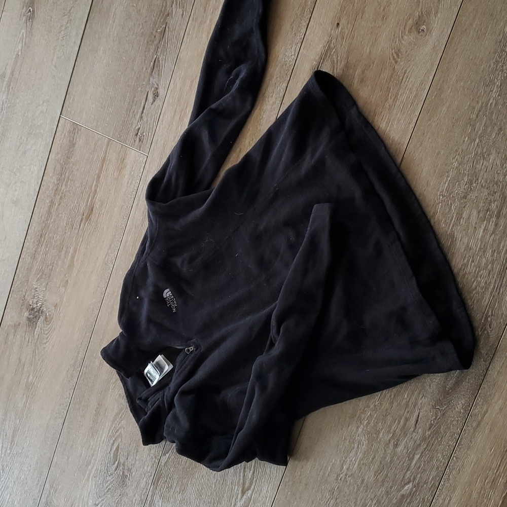 North face pullover